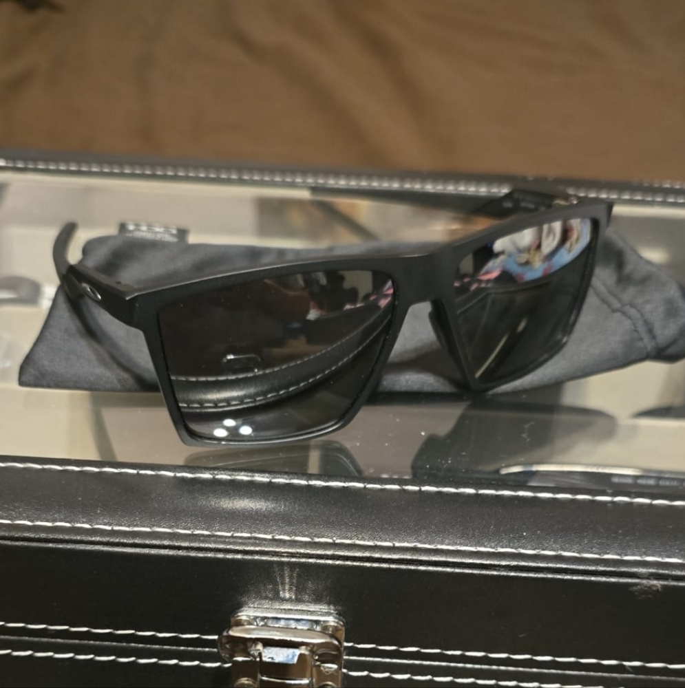 Stylish Black Sunglasses for Men